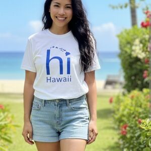 Hanes White and Blue Short Sleeve Tee ✔️